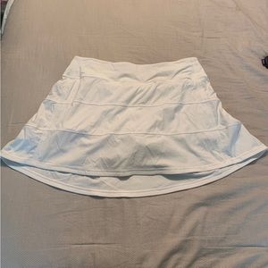 Lululemon Size 8 Pace Rival Mid-Rise Skirt